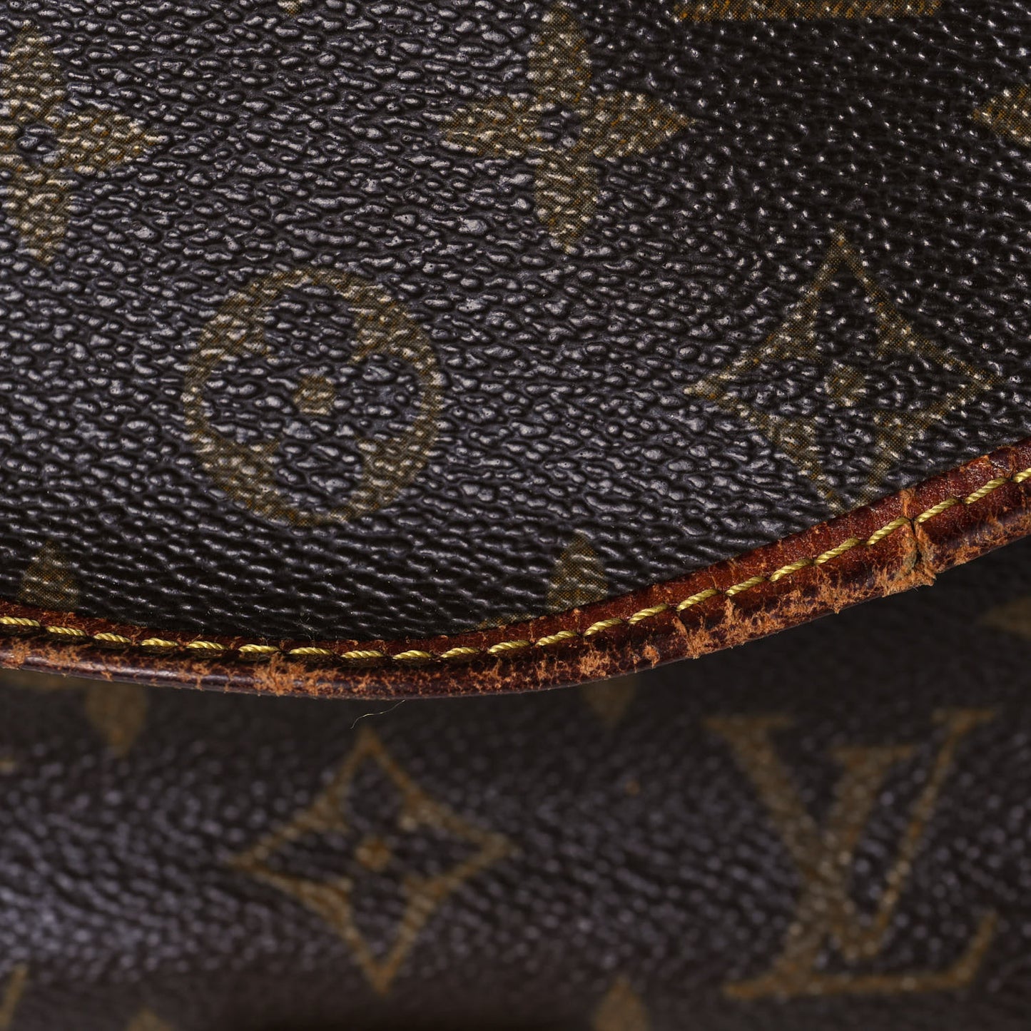 Monogram Saumur 35