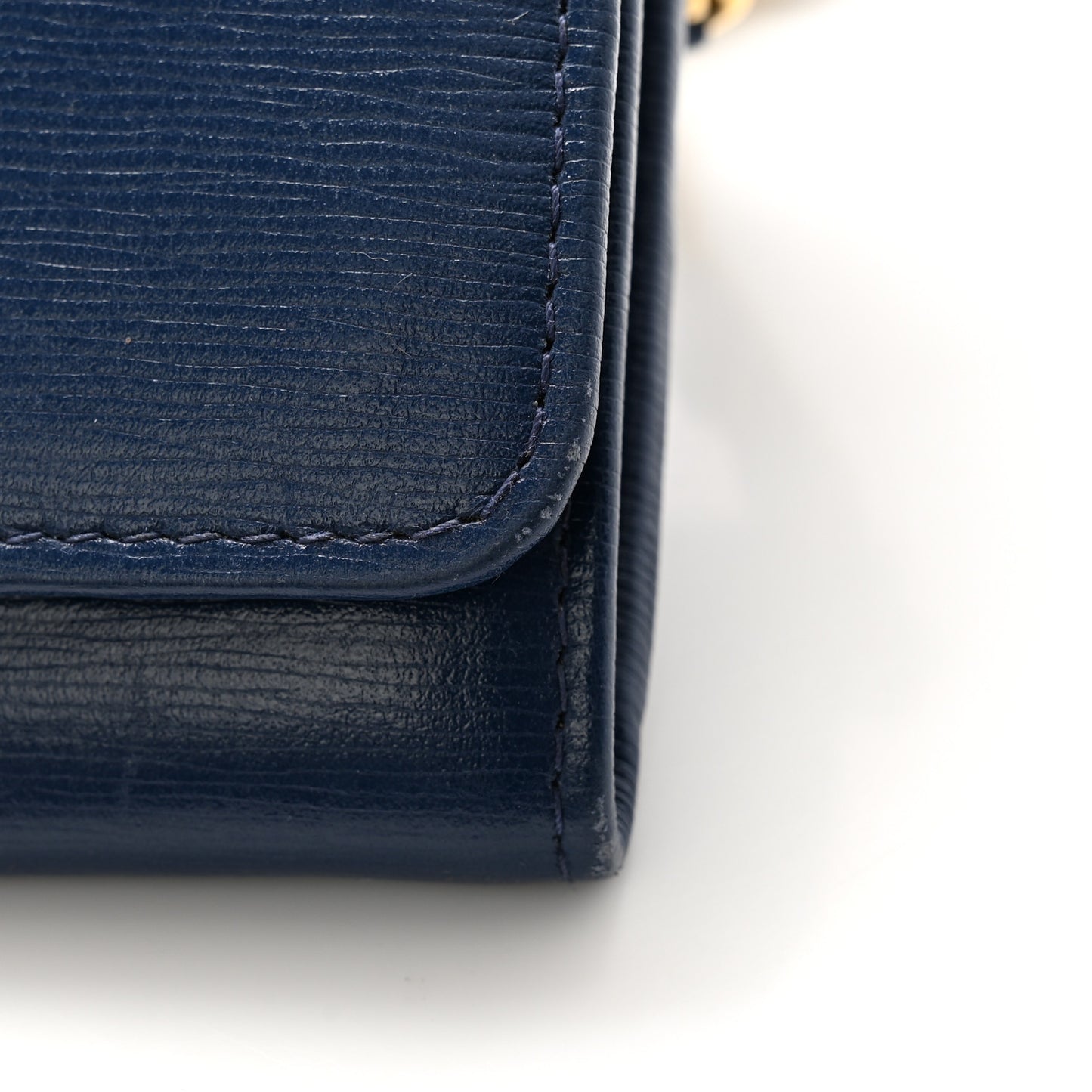 Vitello Move Metal Oro Chain Wallet Bluette