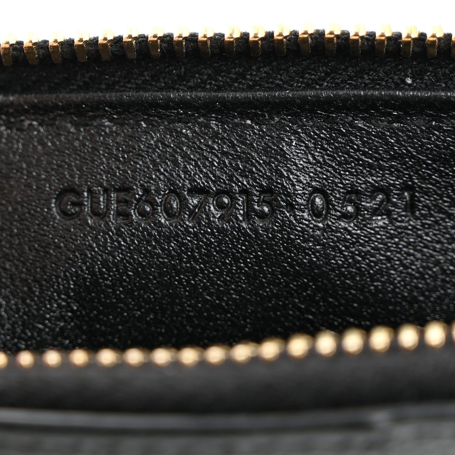 Saint Laurent Grain De Poudre Matelasse Chevron Monogram Fragments Zippered Card Case Black 7 of 8