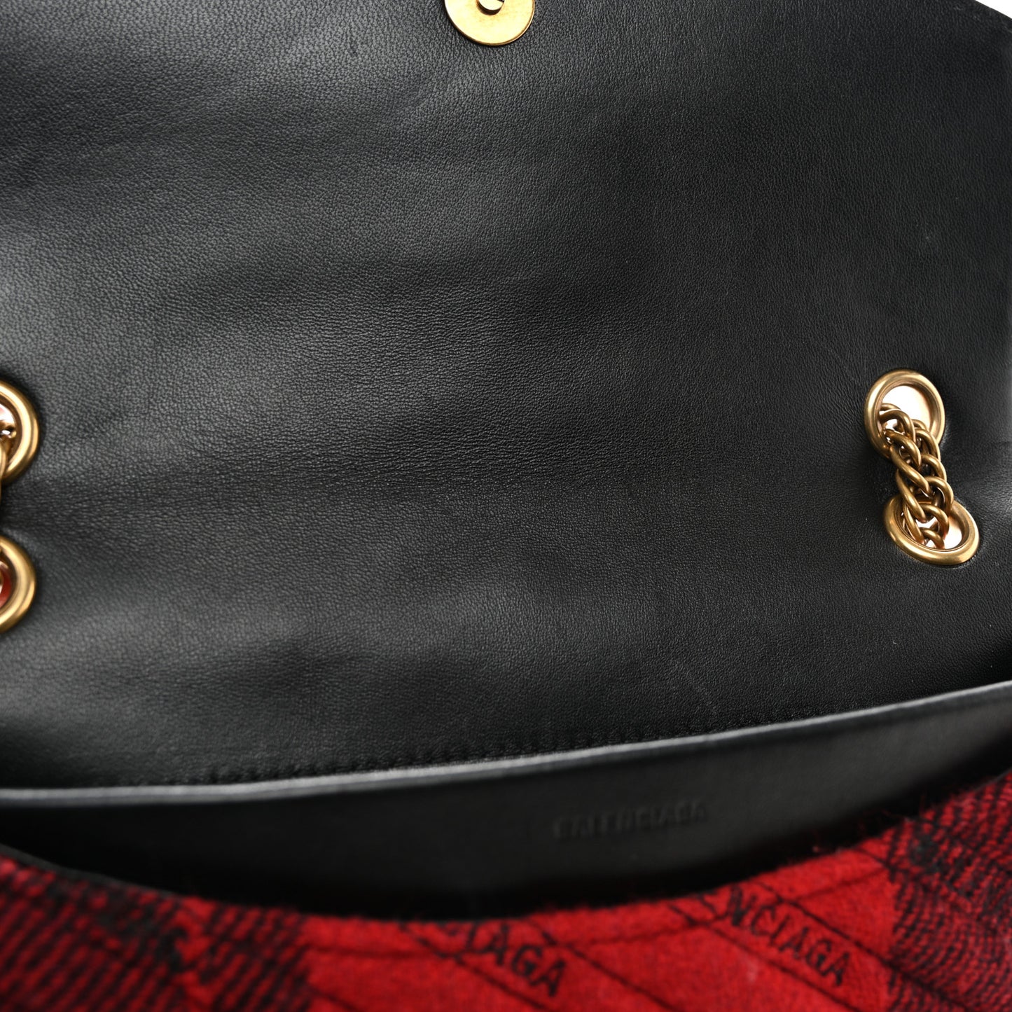 Wool Plaid Diagonal Allover Logo Matelasse M BB Round Shoulder Bag Red Black