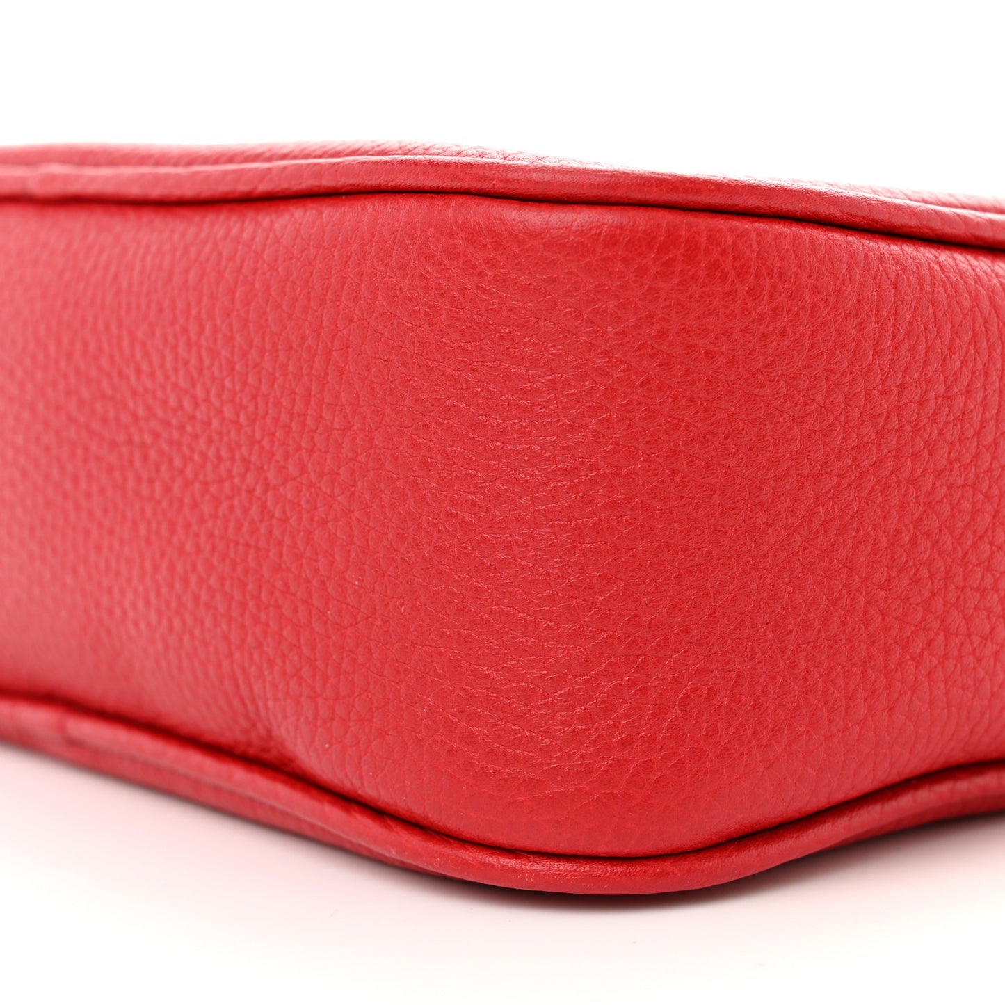 Pebbled Calfskin Small Soho Disco Bag Tabasco Red