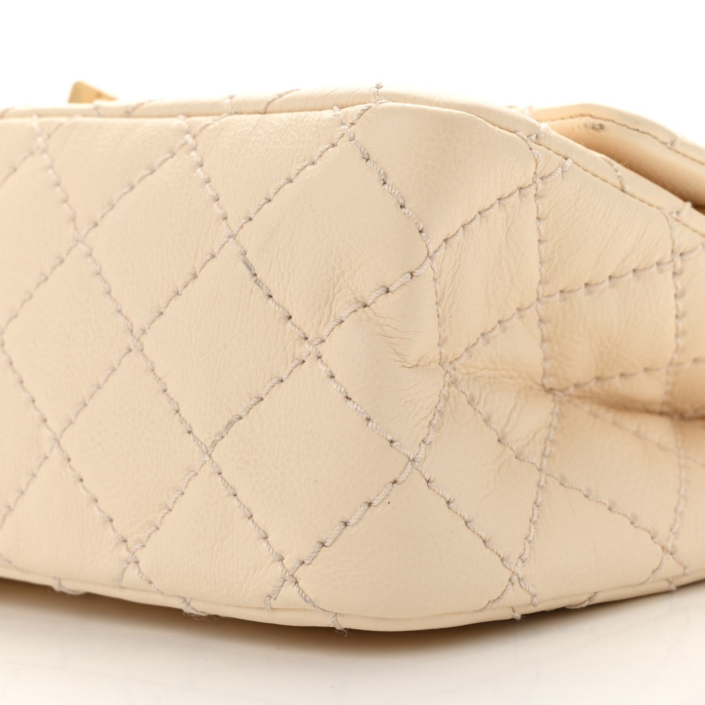 Aged Calfskin Quilted 2.55 Reissue 226 Flap Ivory