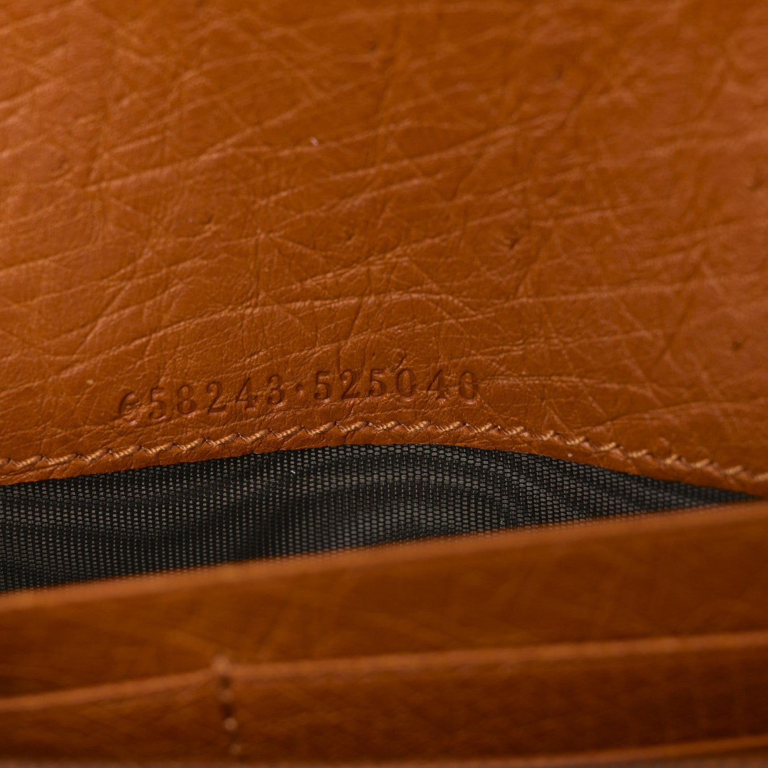 Gucci Snakeskin Ostrich Diana Chain Wallet Butter Ivory Paradise Cloud Natural Gold 8 of 9