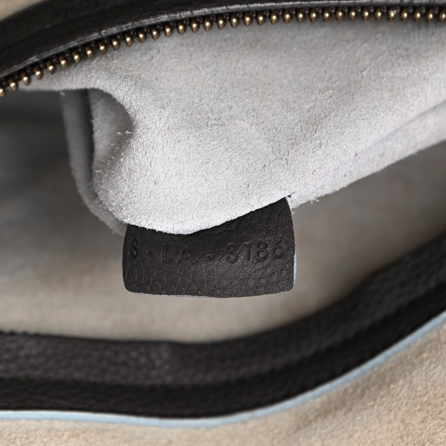 Baby Grained Calfskin Medium Phantom Luggage Anthracite