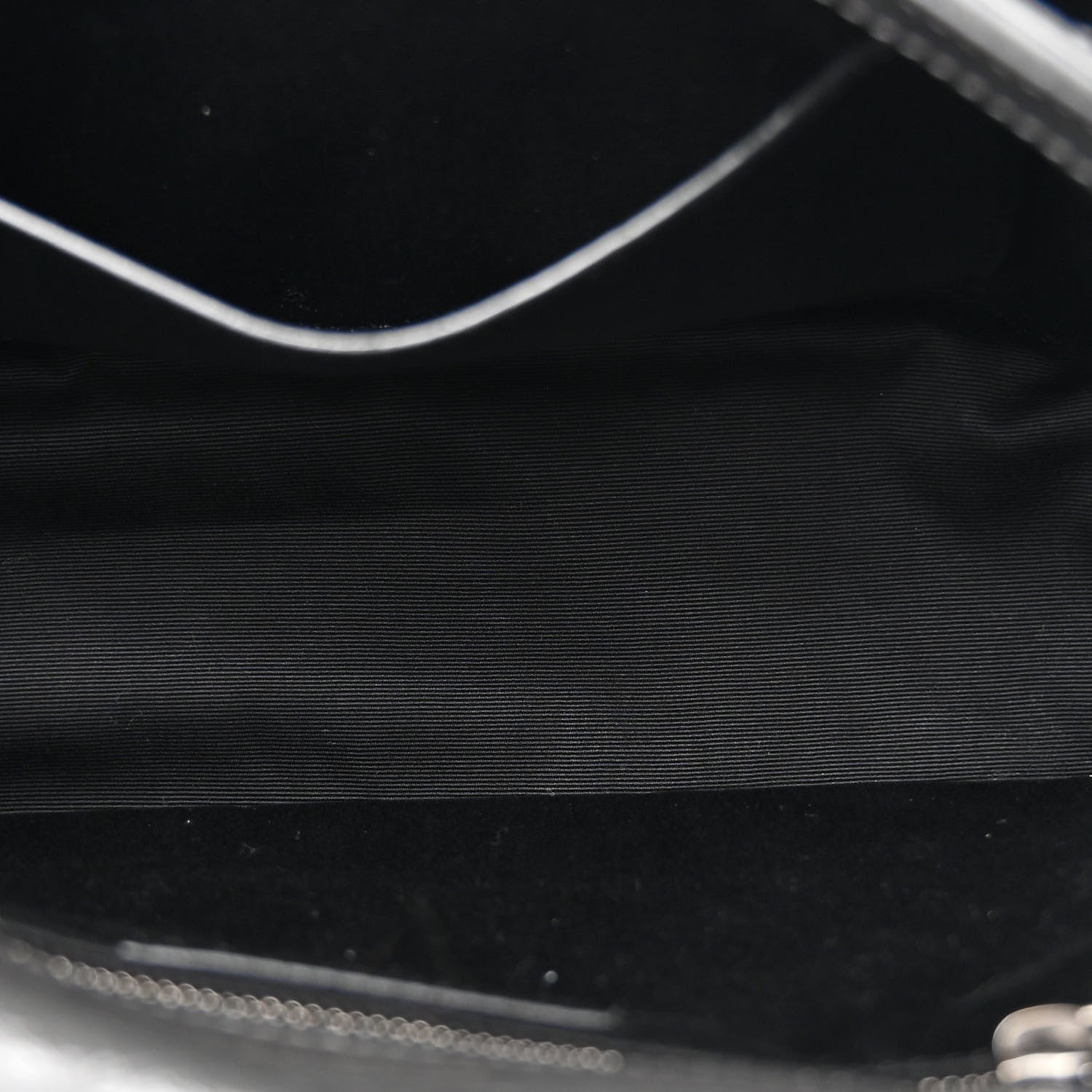 Saint Laurent Crinkled Calfskin Matelasse Monogram Medium Niki Chain Satchel Storm 5 of 10