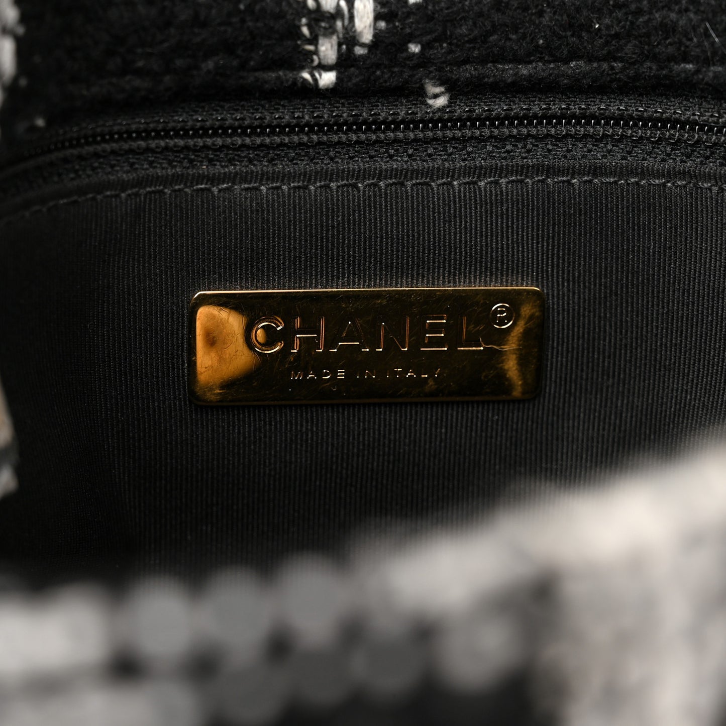 Tweed Quilted Medium Chanel 19 Flap Black White