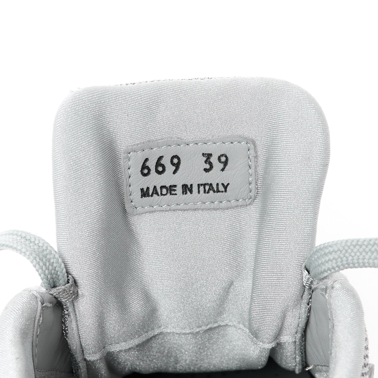 Rubber Technical Knit Fabric Triangle Logo Evolution 55mm Sneakers 39 Argento