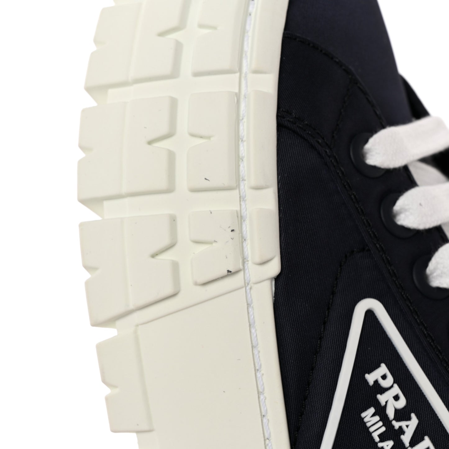 Re-Nylon Gabardine Triangle Logo Double Wheel 50mm Sneakers 37.5 Bleu