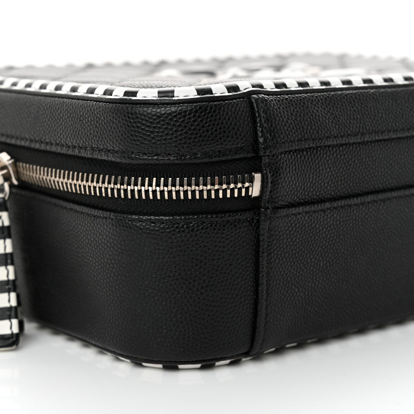 Caviar Quilted Striped Medium CC Filigree Vanity Case Black White