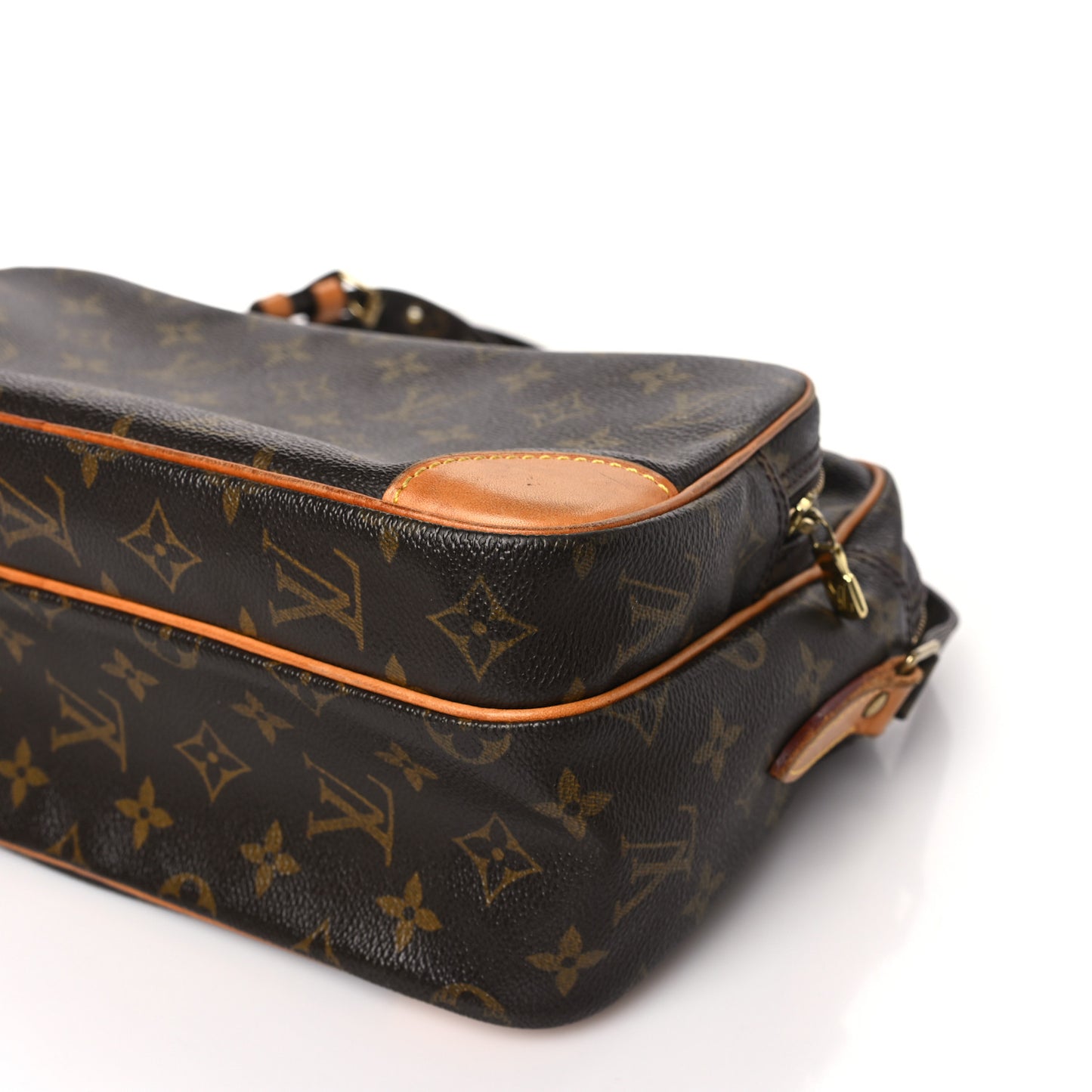 Monogram Nil 28