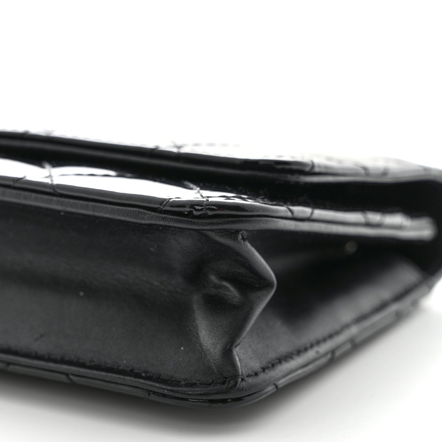 Patent Quilted Wallet On Chain WOC Black