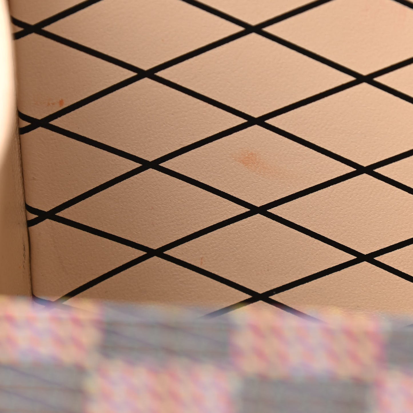 Monogram LV Pop Petite Malle Rose