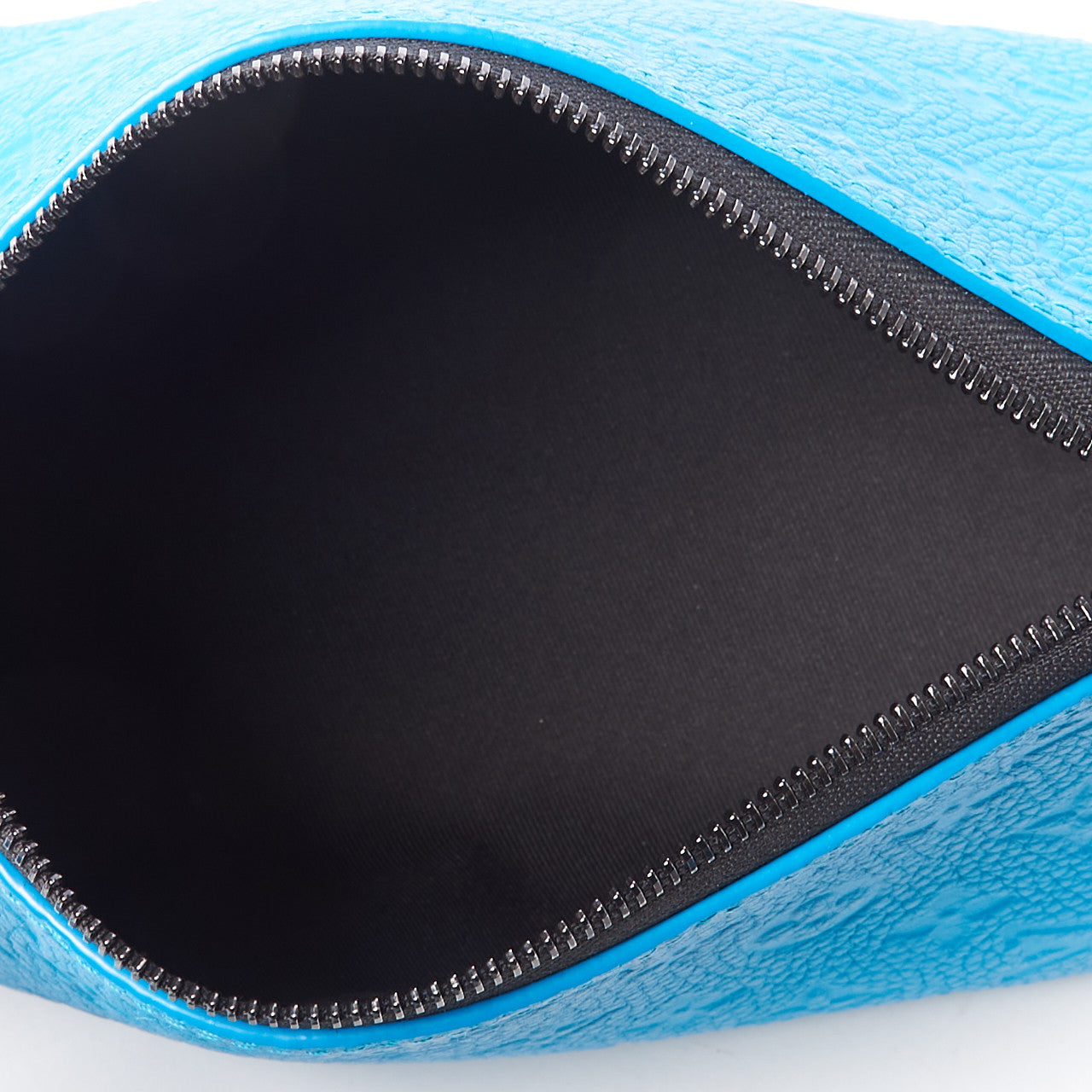 Taurillon Monogram Triangle Messenger Turquoise