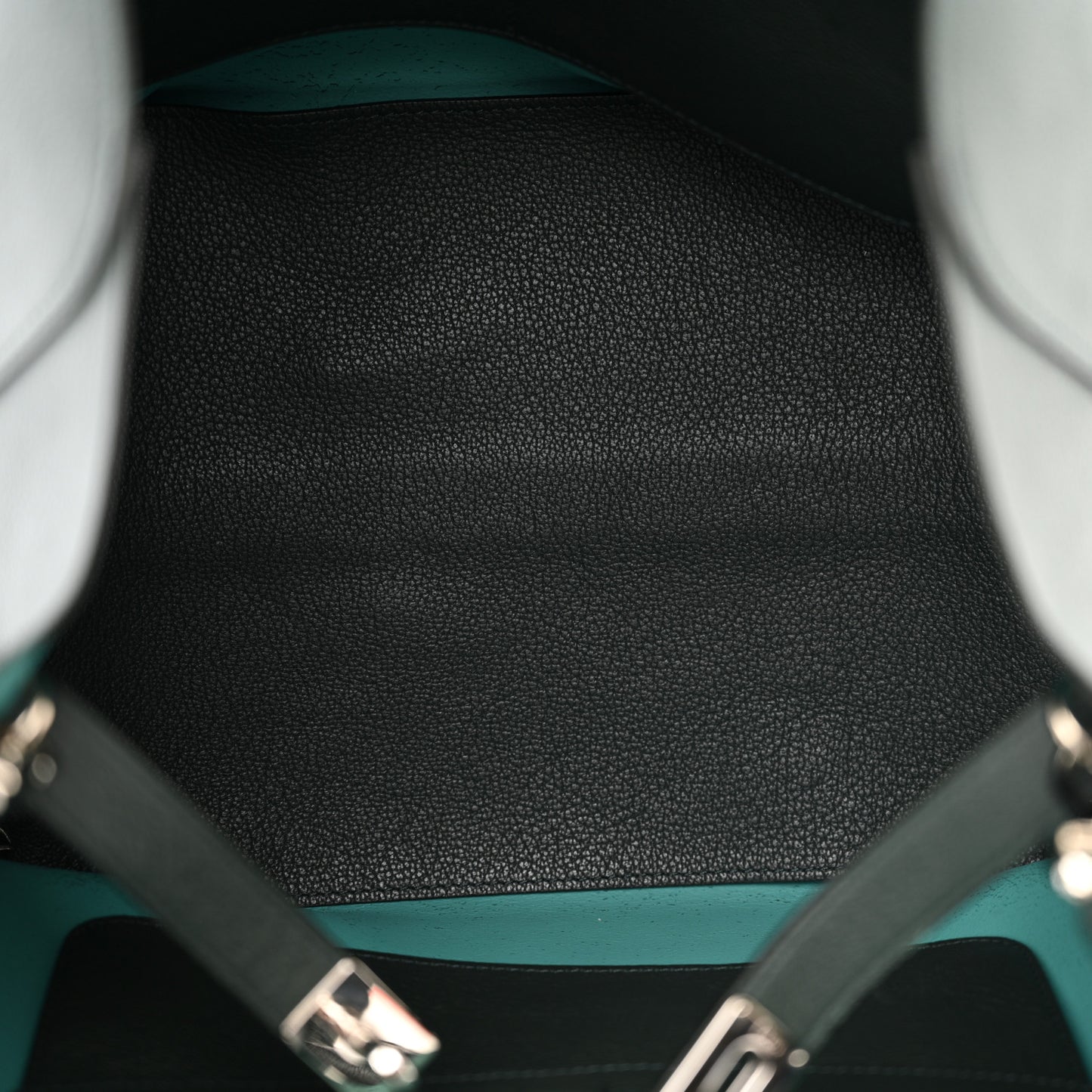 Supple Grained Calfskin Large Open Bar Tote Green