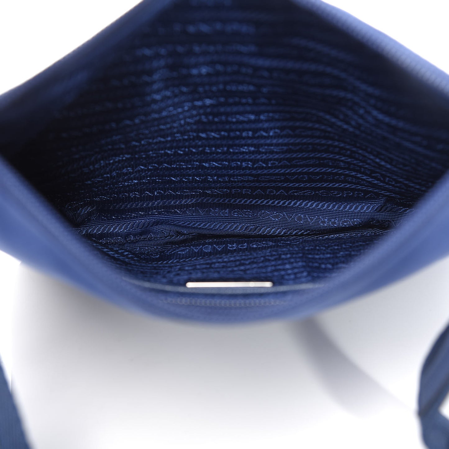 Tessuto Nylon Saffiano Flat Messenger Bag Bluette
