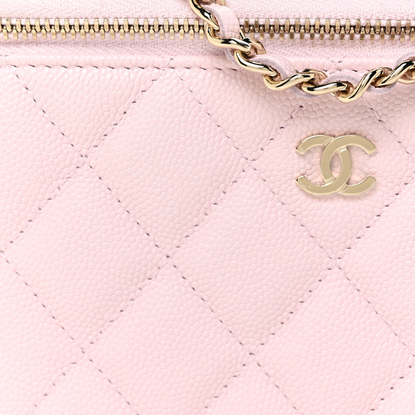 Caviar Quilted Small Vanity Case With Chain Light Pink