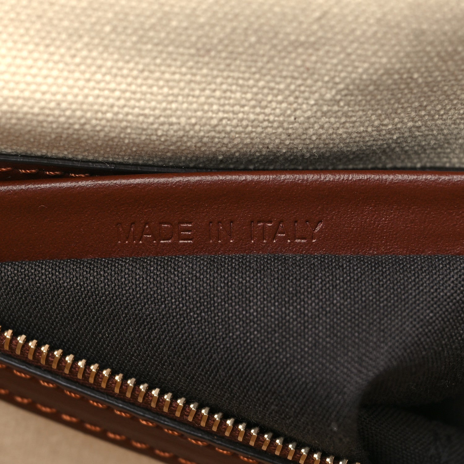 Fendi X SARA COLEMAN Canvas Vitello King Seta FF Fish Eye Embroidered Baguette Grezzo Multicolor Ghianda 7 of 10