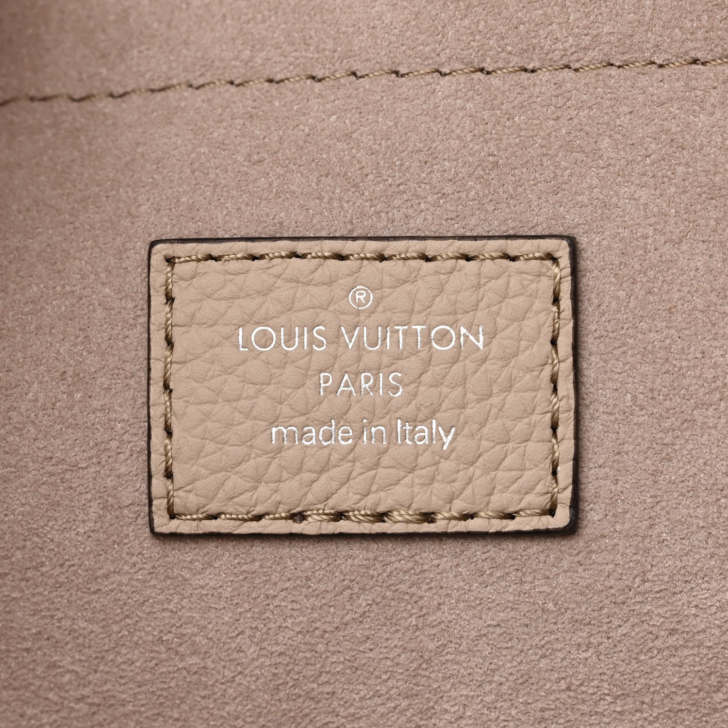 Louis Vuitton Mahina Baia MM Galet 7 of 10