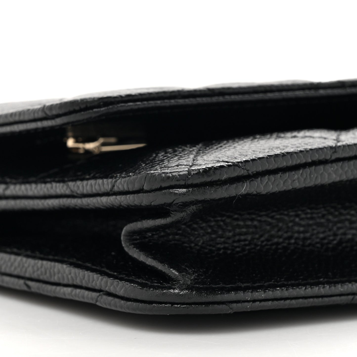 Caviar Quilted Multi Chain Wallet On Chain WOC Black