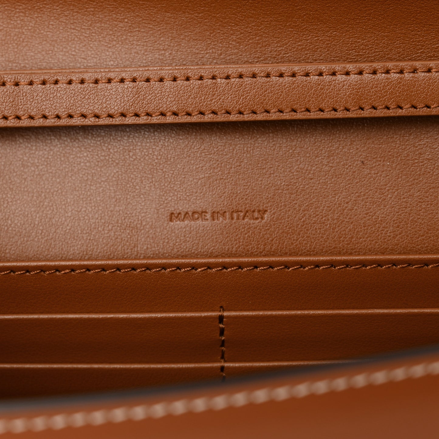 Triomphe Canvas Maillon Wallet On Chain Bag Tan