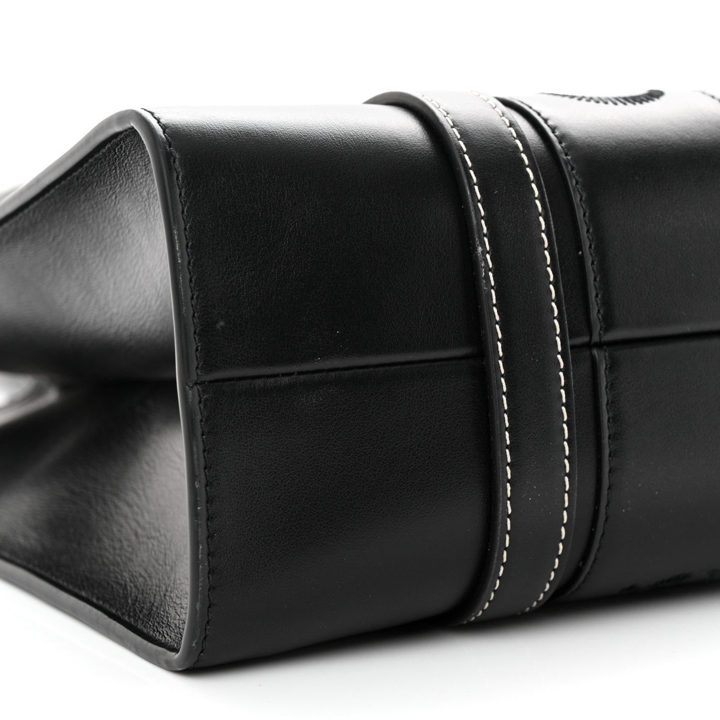 Calfskin Medium Woody Tote Black