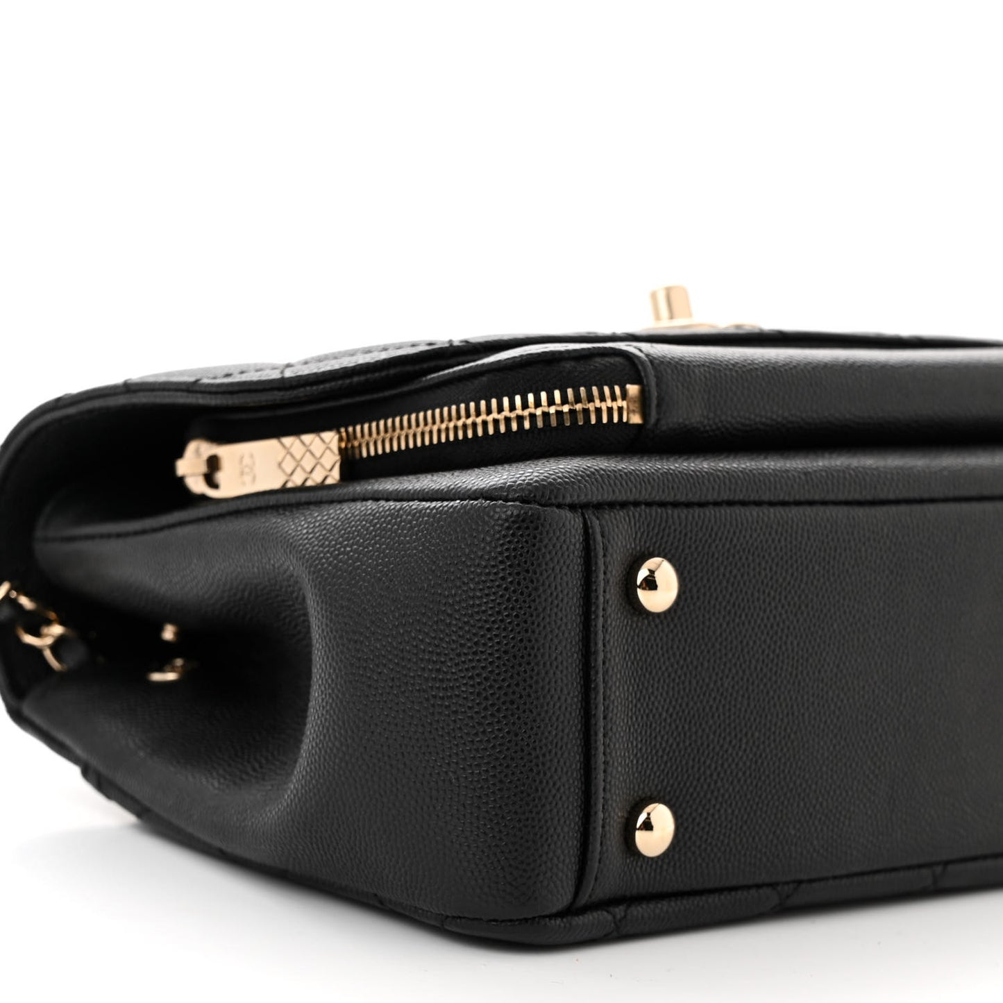 Caviar Quilted Medium Business Affinity Flap Black