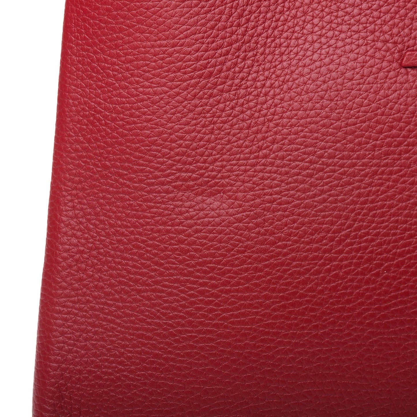 Taurillon Capucines MM Scarlet