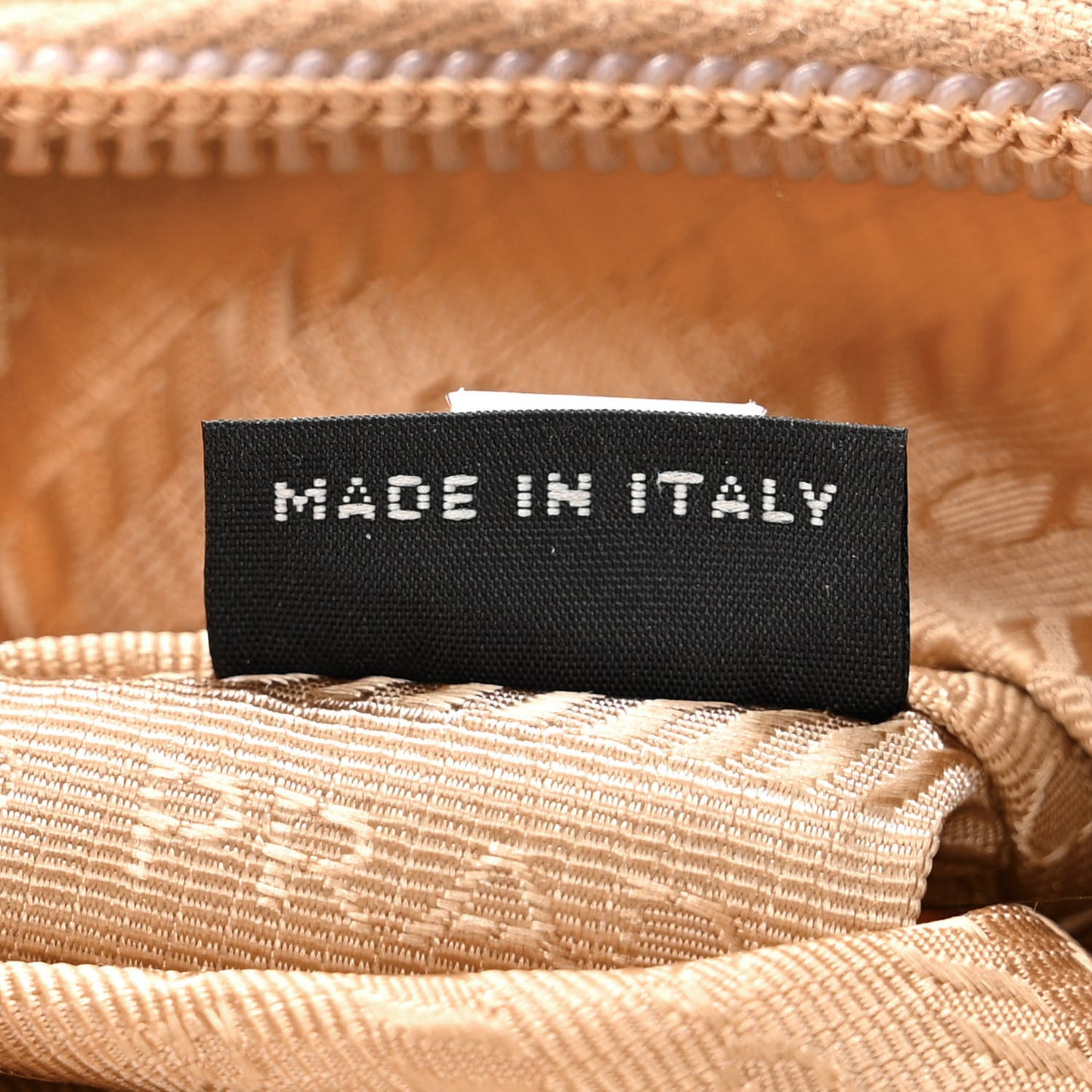 Tessuto Nylon Mini Re-Edition 2000 Bag Cammeo