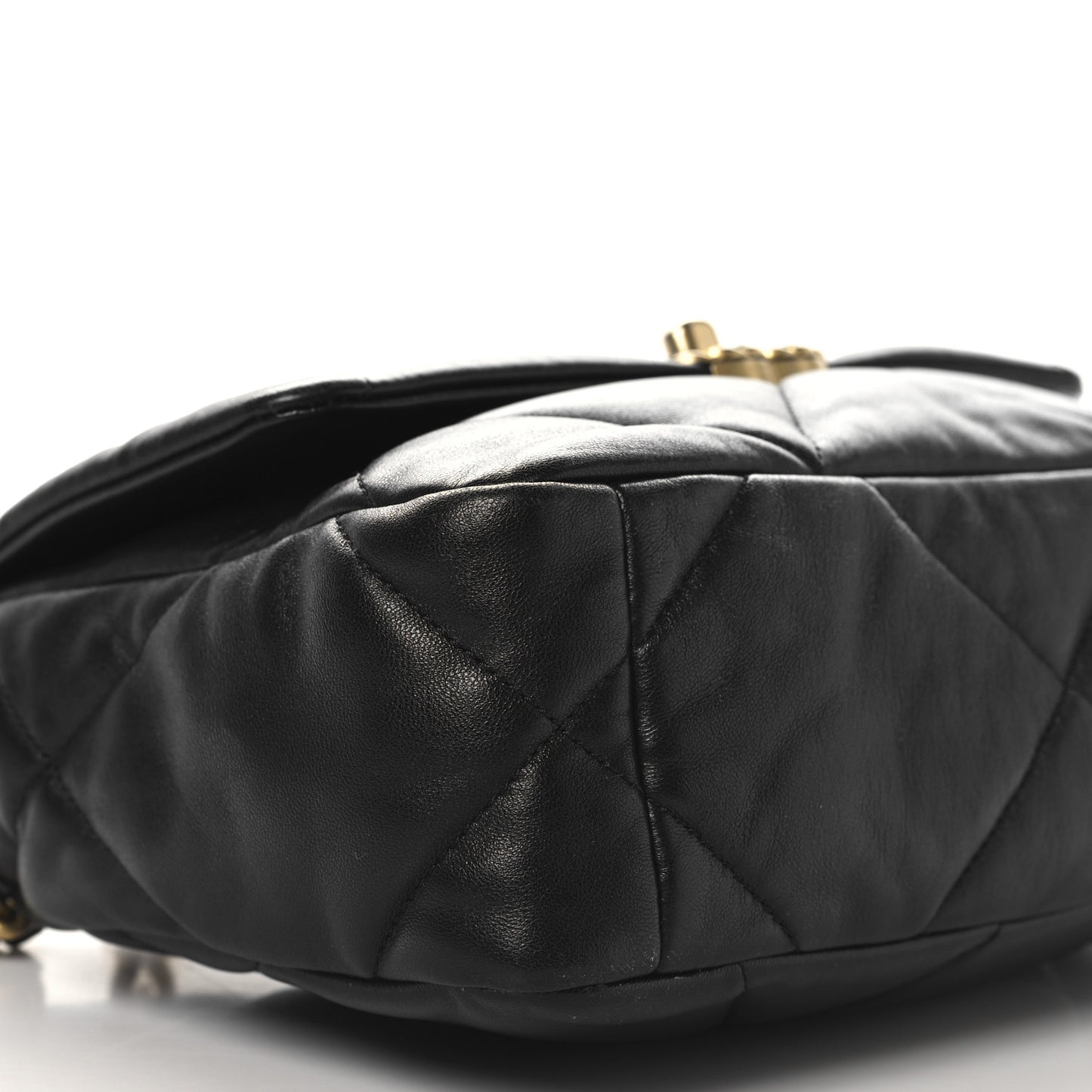 Lambskin Quilted Medium Chanel 19 Flap Black
