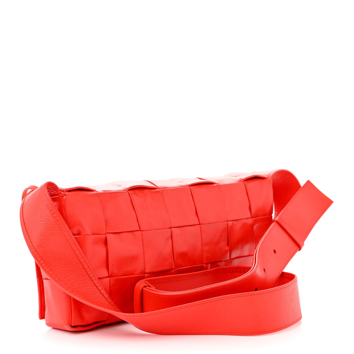 Paper Calfskin Intrecciato Stretch Cassette Bright Red
