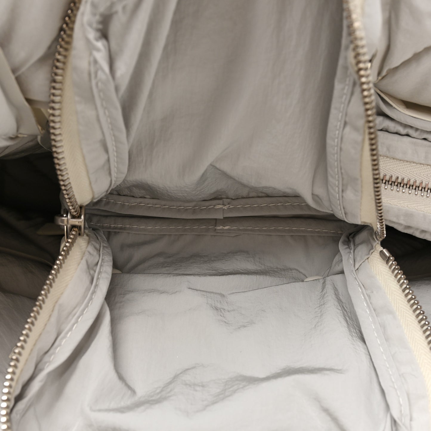 Calfskin Maxi Intrecciato BV Squash Tote White