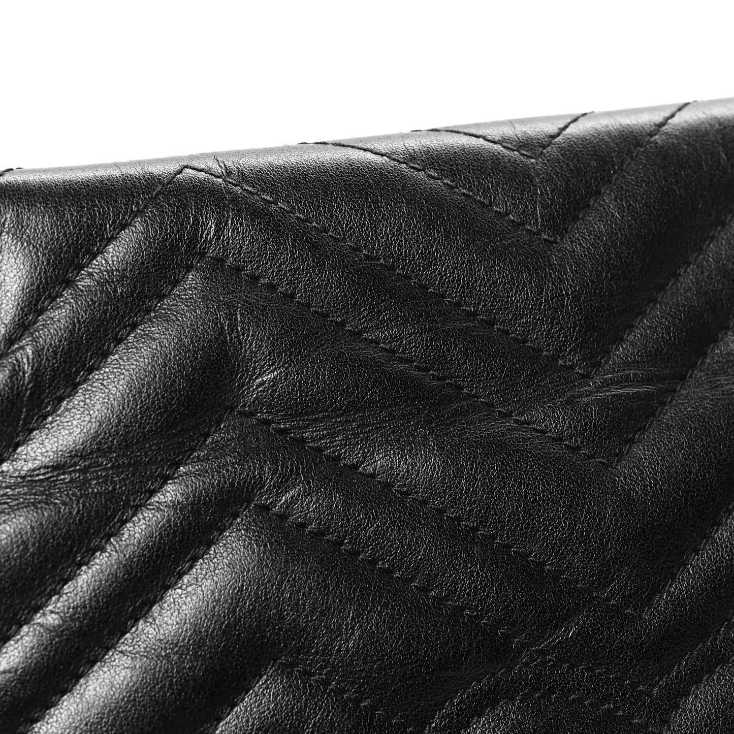 Calfskin Matelasse Medium GG Marmont Shoulder Bag Black