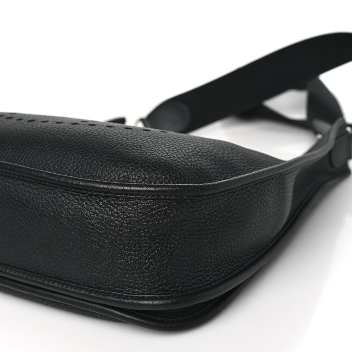 Taurillon Clemence Evelyne III PM Black