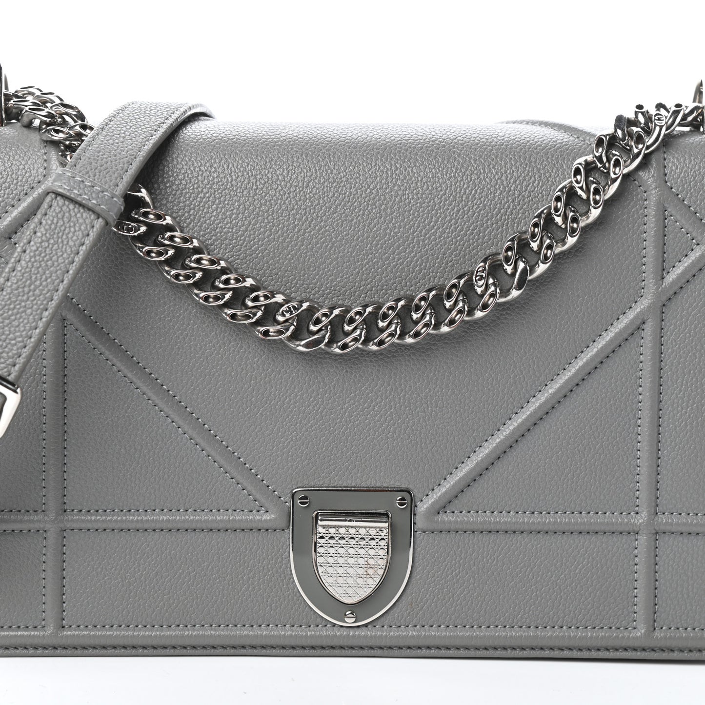 Grained Calfskin Medium Diorama Flap Bag Gris