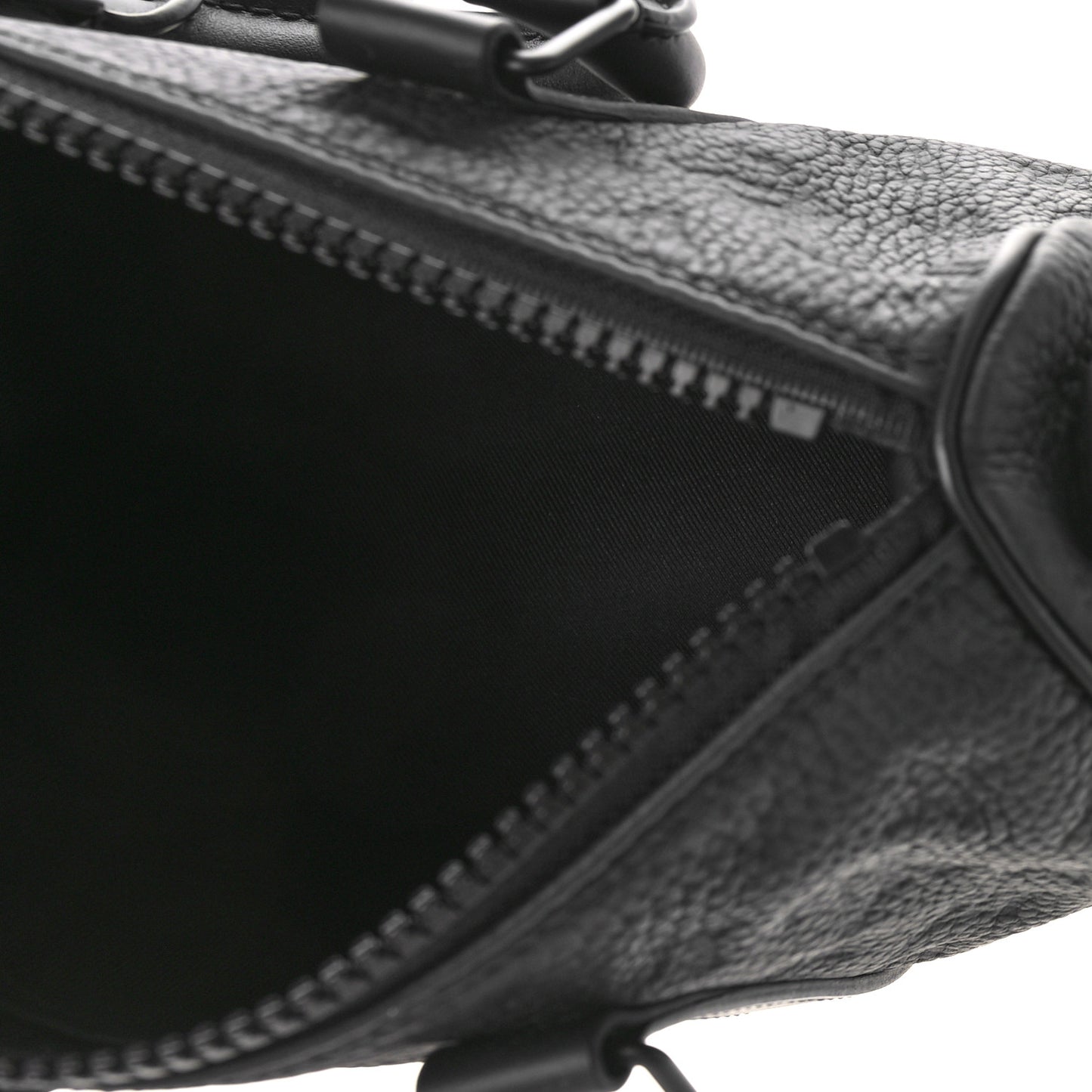 Monogram Taurillon Keepall Bandouliere 25 Black