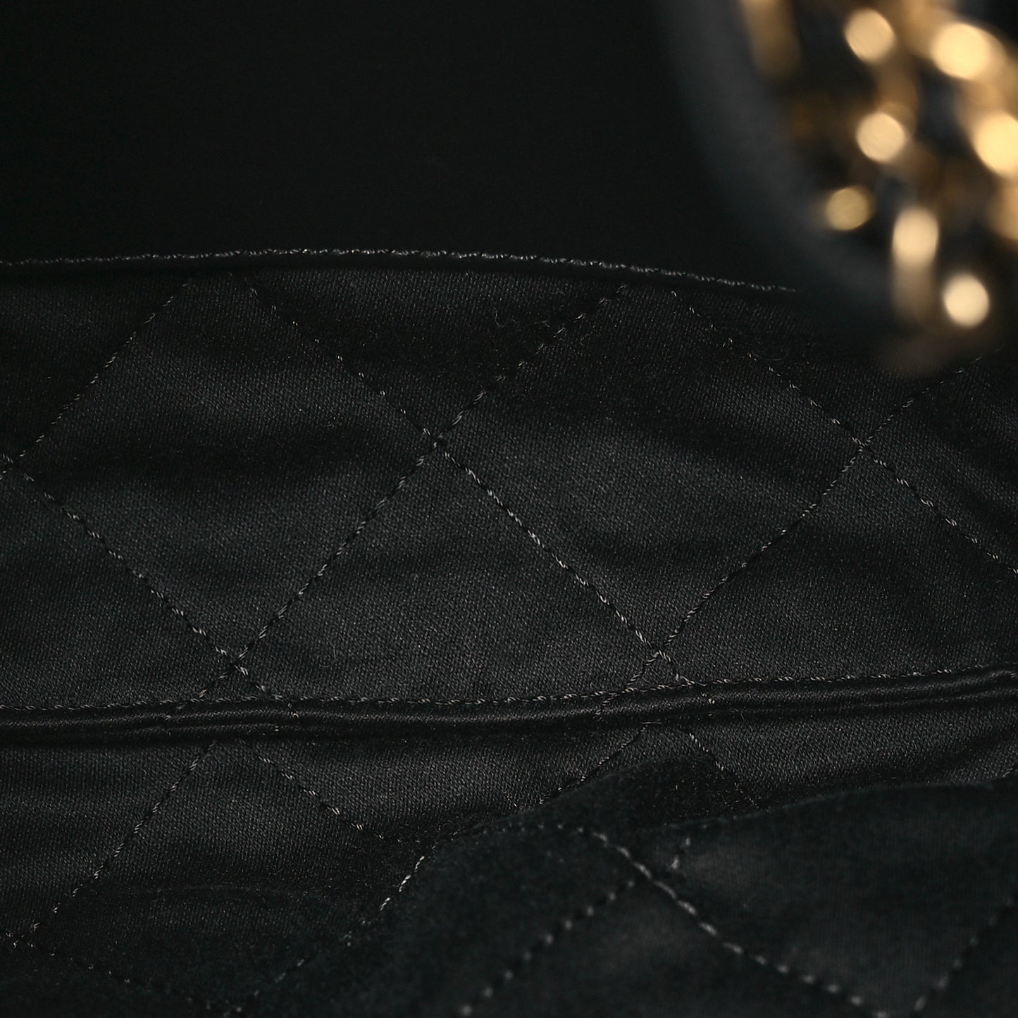 Shiny Calfskin Quilted Mini Chanel 22 Black