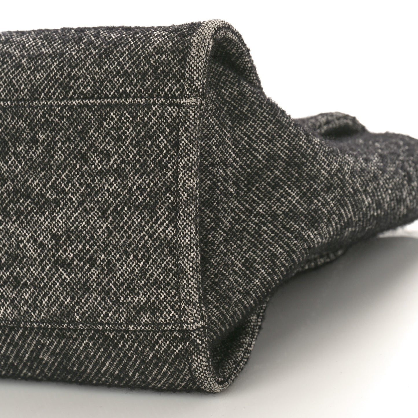 Mixed Fibers Calfskin Medium Deauville Tote Black