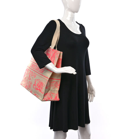 Straw Dioriviera Tote Pink