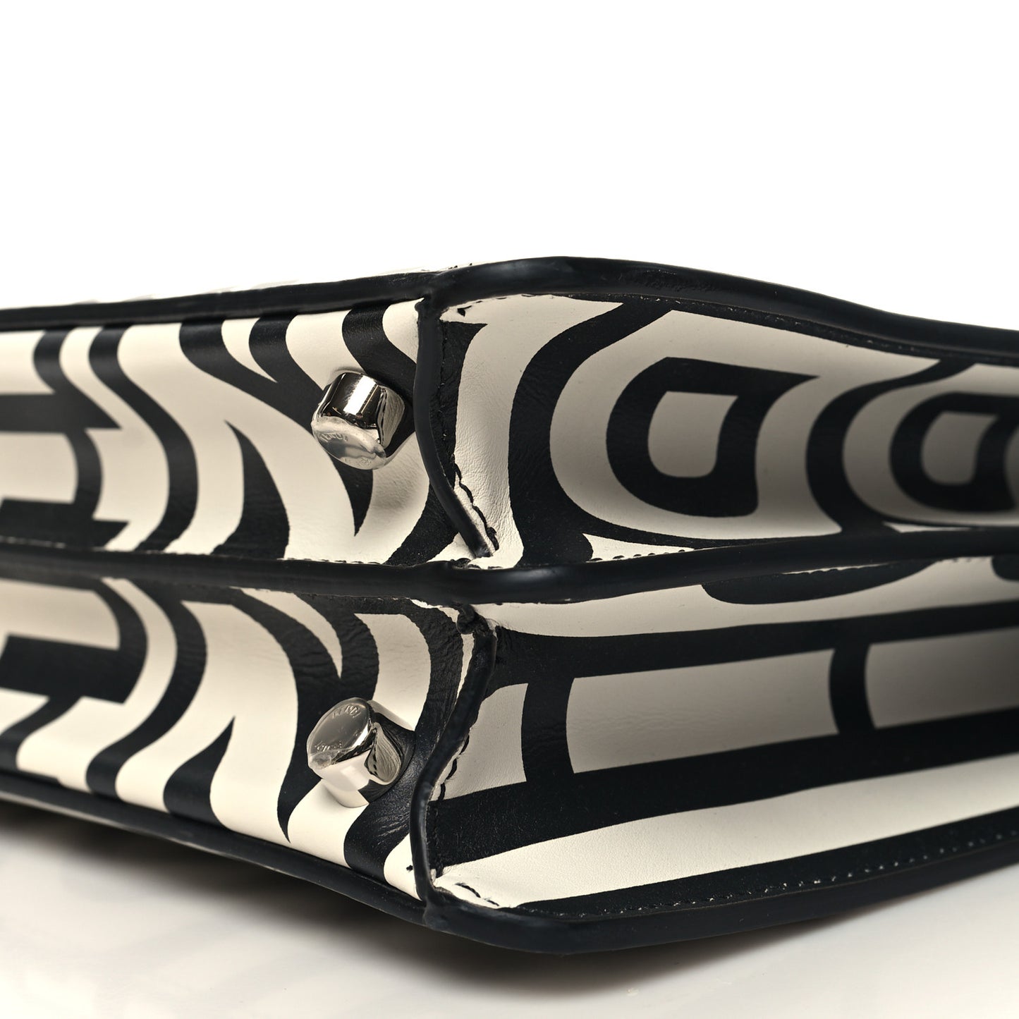 X MARC JACOBS Nappa Mini Peekaboo I SEE U Satchel Black White