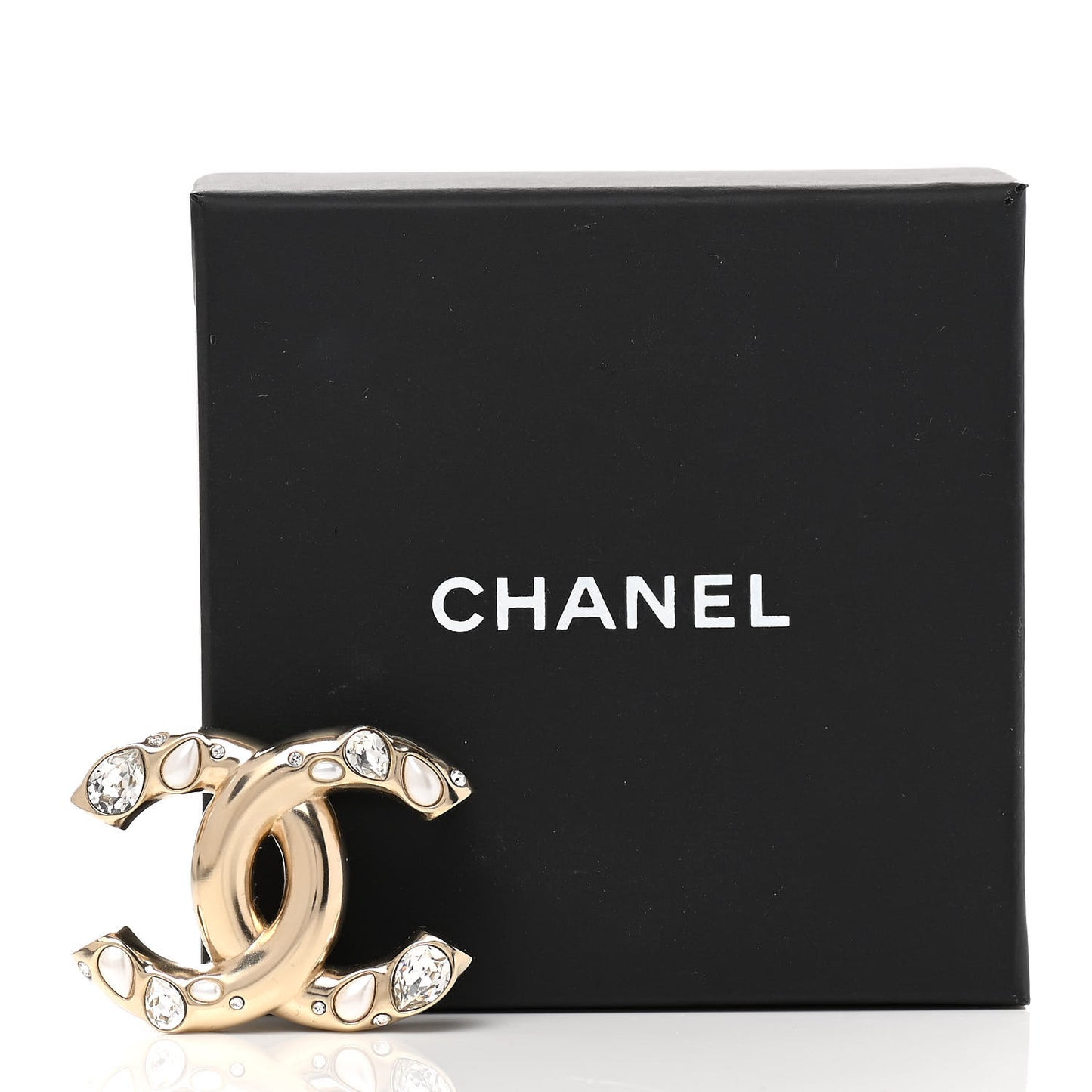 Pearl Crystal CC Brooch Light Gold