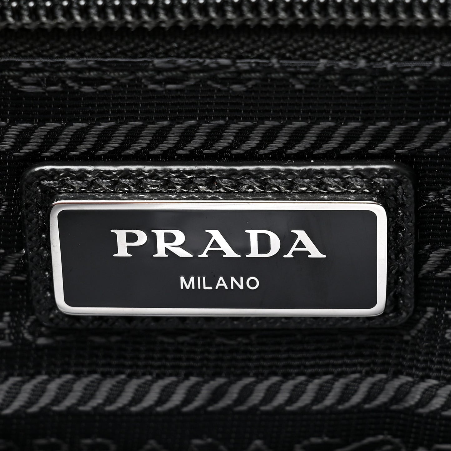 Tessuto Nylon Saffiano Logo Messenger Bag Black