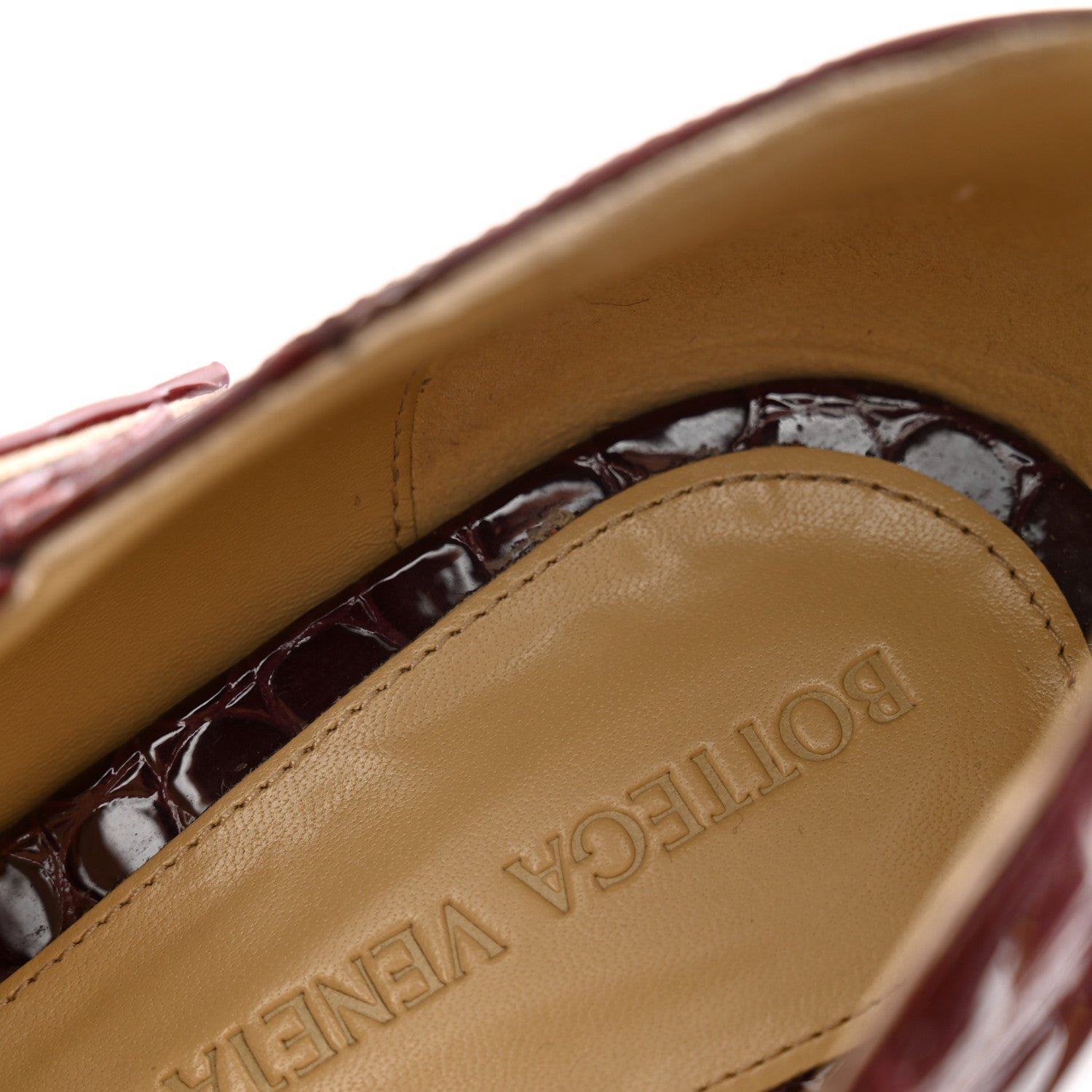 Bottega Veneta Glossy Calfskin Crocodile Embossed Mostra Mary Jane 90 MM Pumps 40 Merlot 8 of 10
