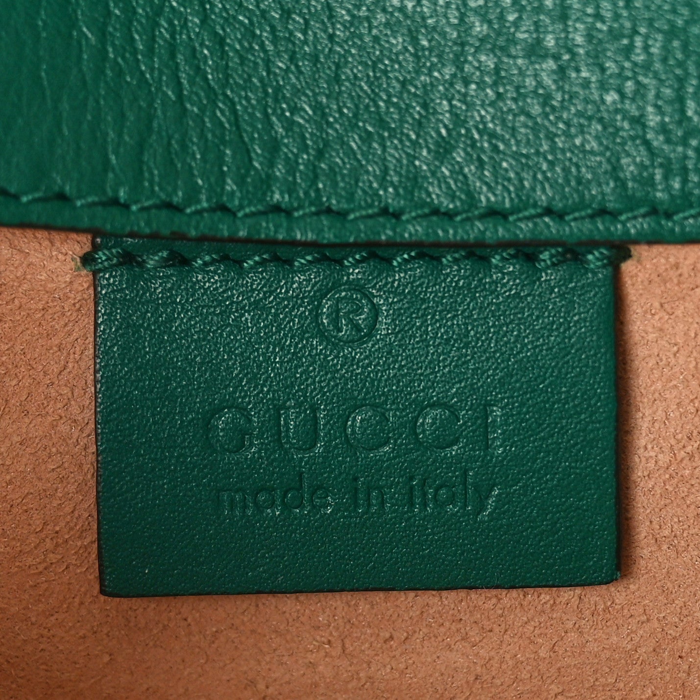 Calfskin Matelasse Super Mini GG Marmont Shoulder Bag Emerald Green