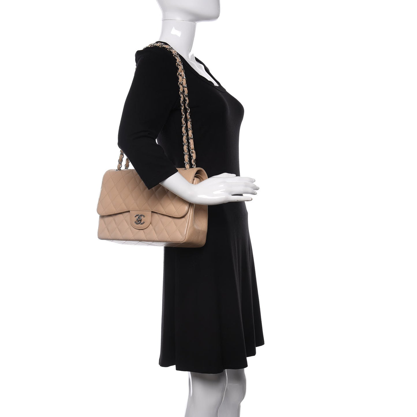 Caviar Quilted Jumbo Double Flap Beige Clair