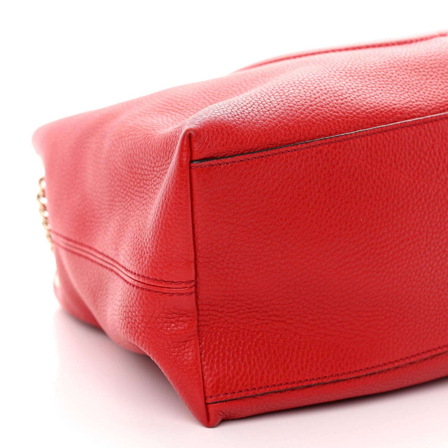 Pebbled Calfskin Medium Soho Chain Shoulder Bag Tabasco Red