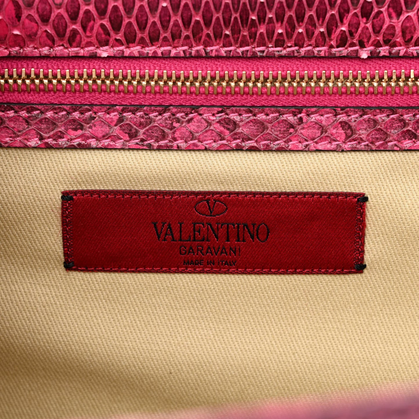 Snakeskin Large Glam Lock Rockstud Flap Pop Fuxia