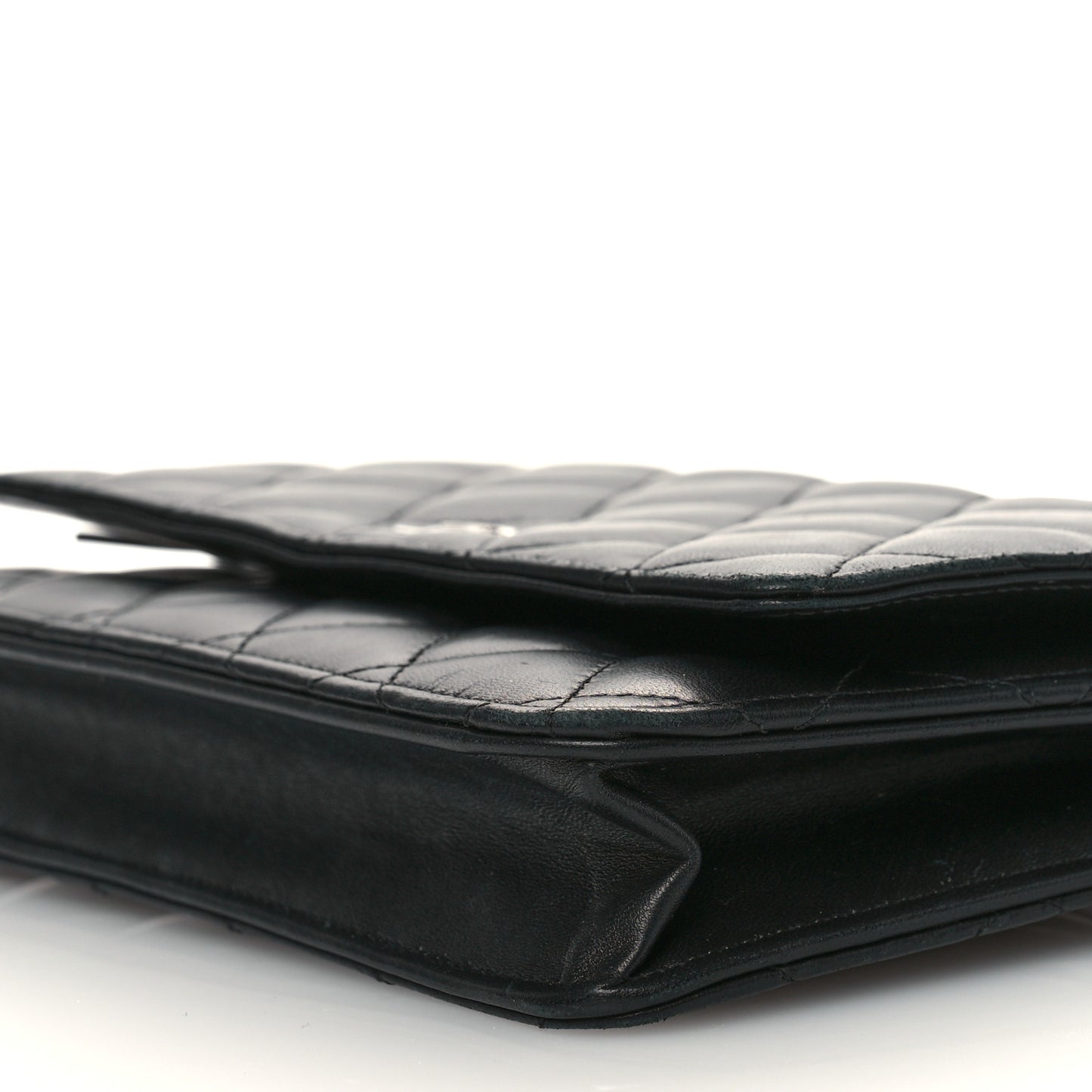 Lambskin Quilted Wallet On Chain WOC Black
