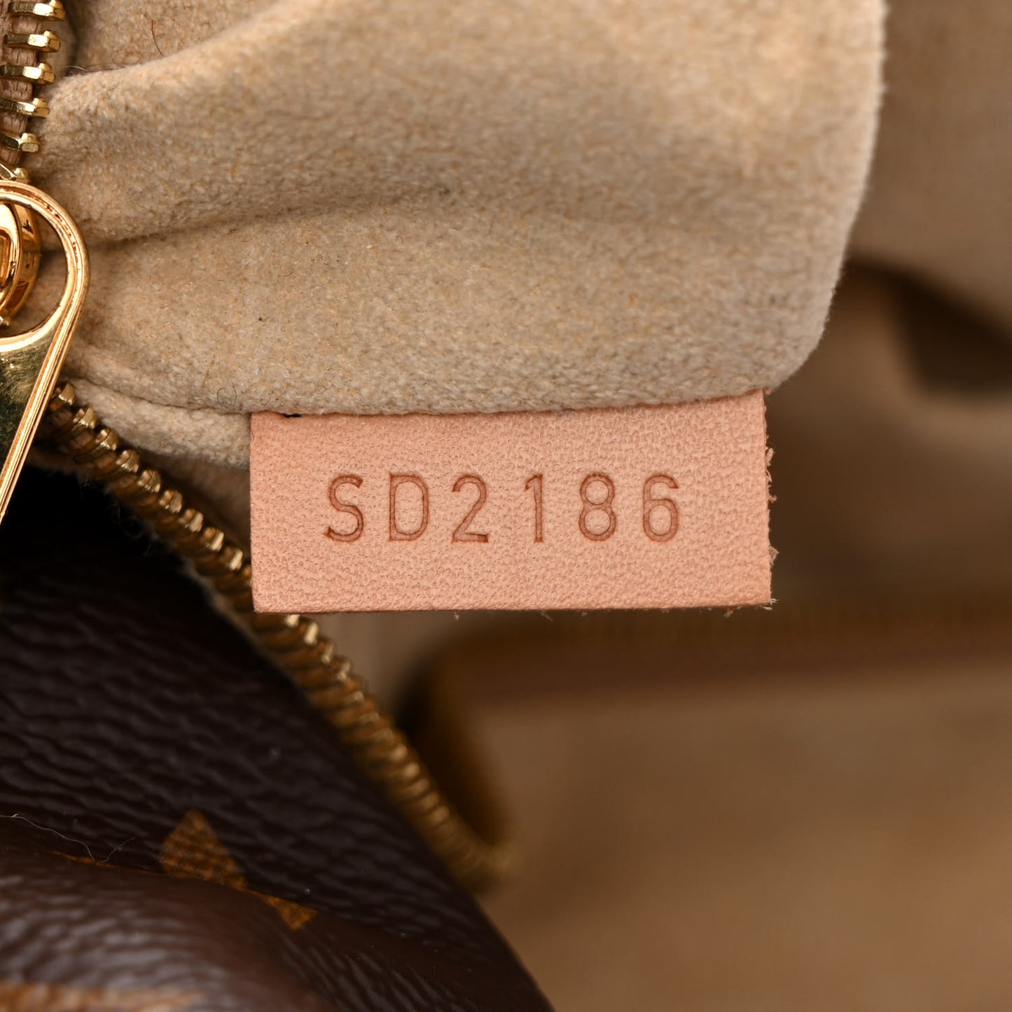 Monogram Artsy MM