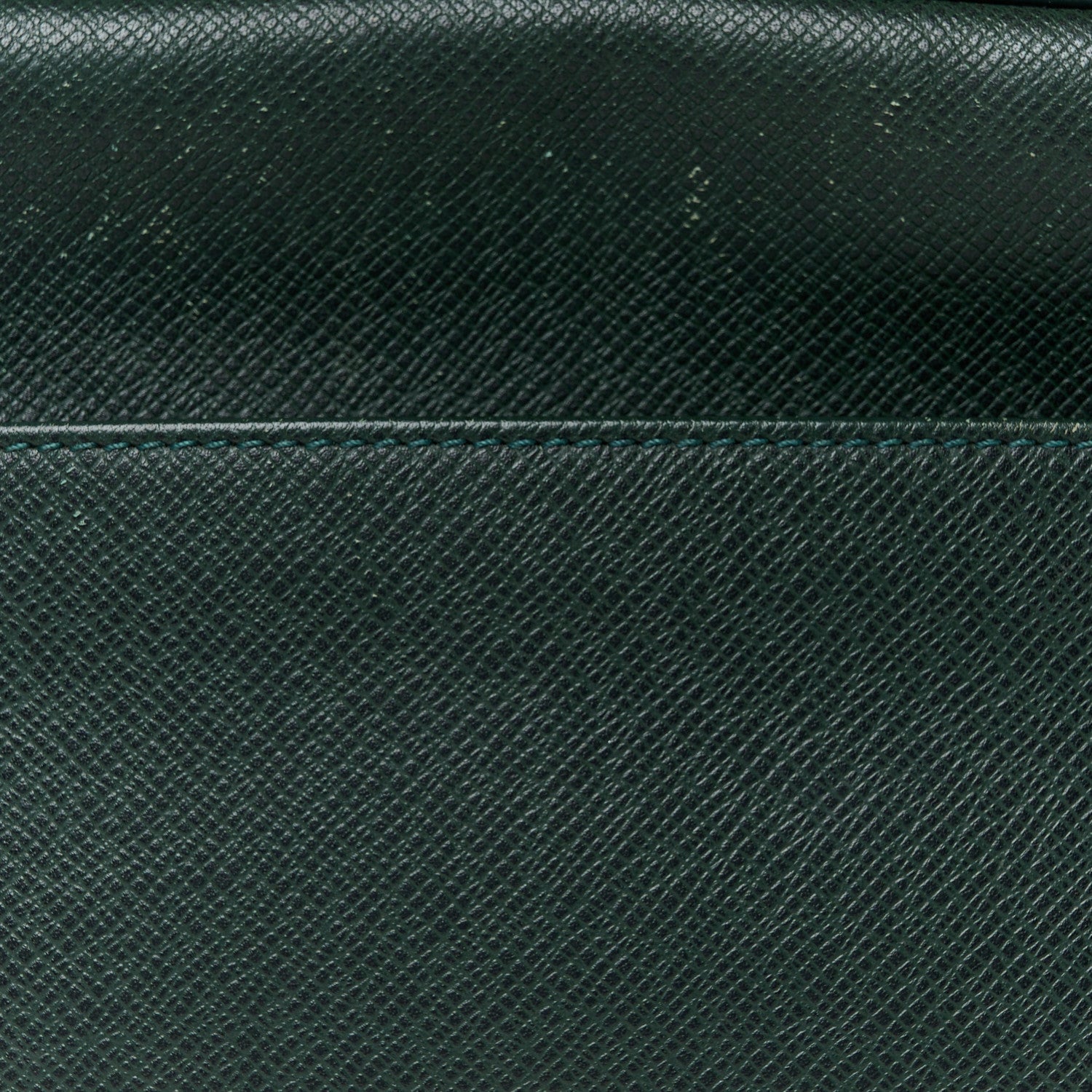 Louis Vuitton Taiga Reporter Messenger Epicea 9 of 13