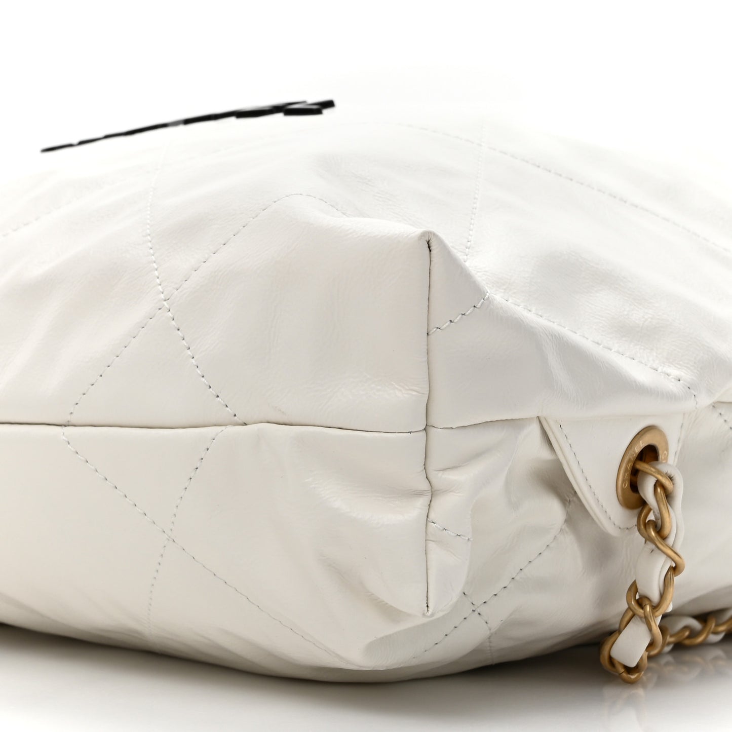 Shiny Calfskin Quilted Chanel 22 Backpack White Black